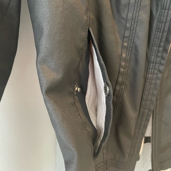 Le château coated denim jacket - Picture 6 of 7